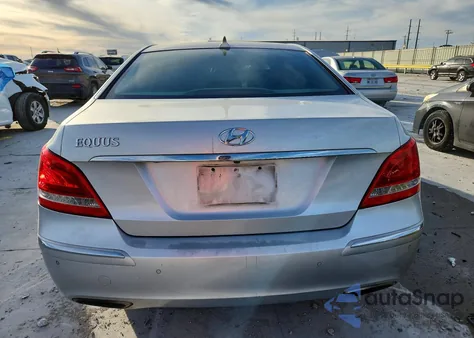 2011 Hyundai Equus Signature z USA, uszkodzony, nr VIN KMHGH4JF5BU030541